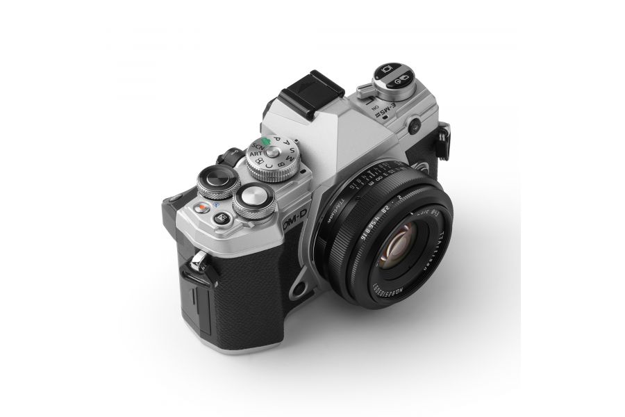 Объектив TTartisan 25mm f/2 APS-C для Micro 4/3