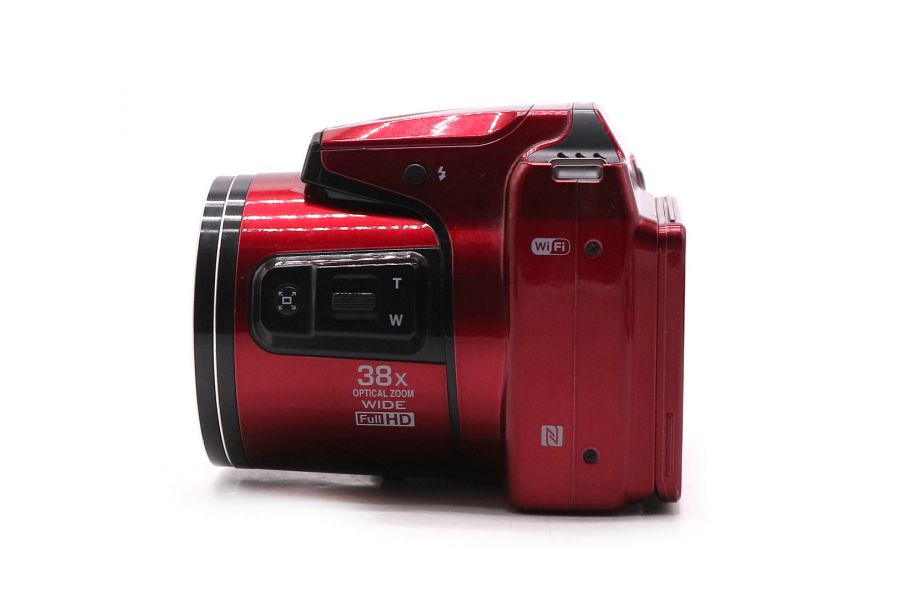 Красный цифровой фотоаппарат Nikon Coolpix L840
