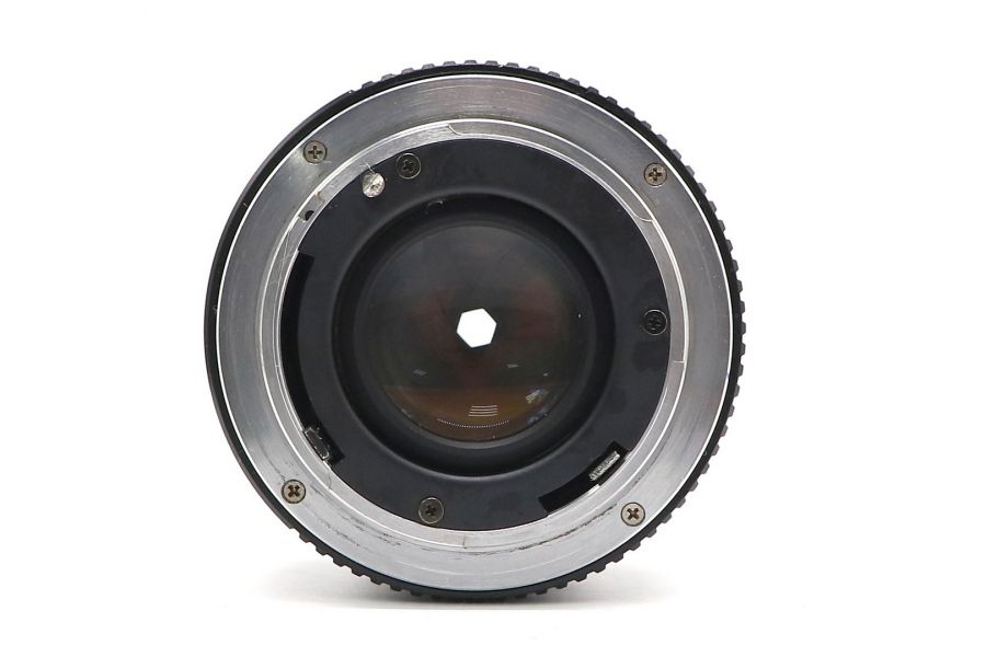 Мануальный объектив Yashica ML 50mm f/1.7