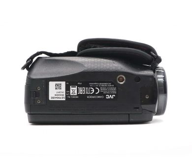 Видеокамера JVC Everio GZ-RX640BEU в упаковке