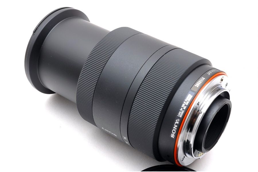 Sony Vario-Sonnar T*16-80mm f/3.5-4.5 ZA DT Carl Zeiss (Japan)