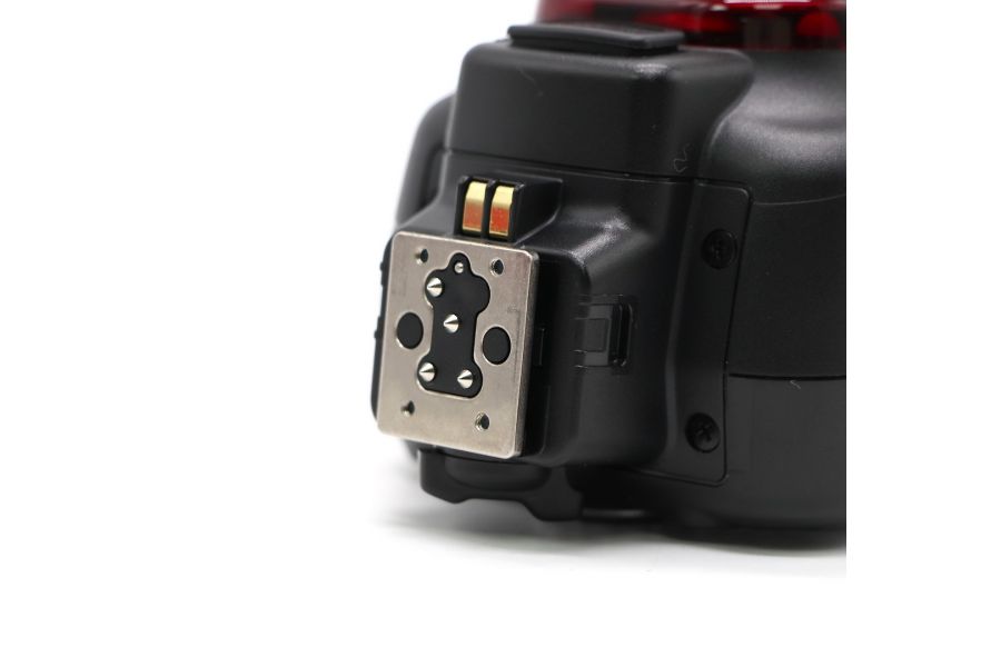 Профессиональная фотовспышка Nikon Speedlight SB-910