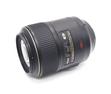 Nikon 105mm f/2.8G AF-S IF-ED VR Micro-Nikkor (Japan)