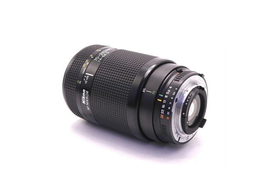 Объектив Nikon AF 70-210mm f/4-5.6D Nikkor