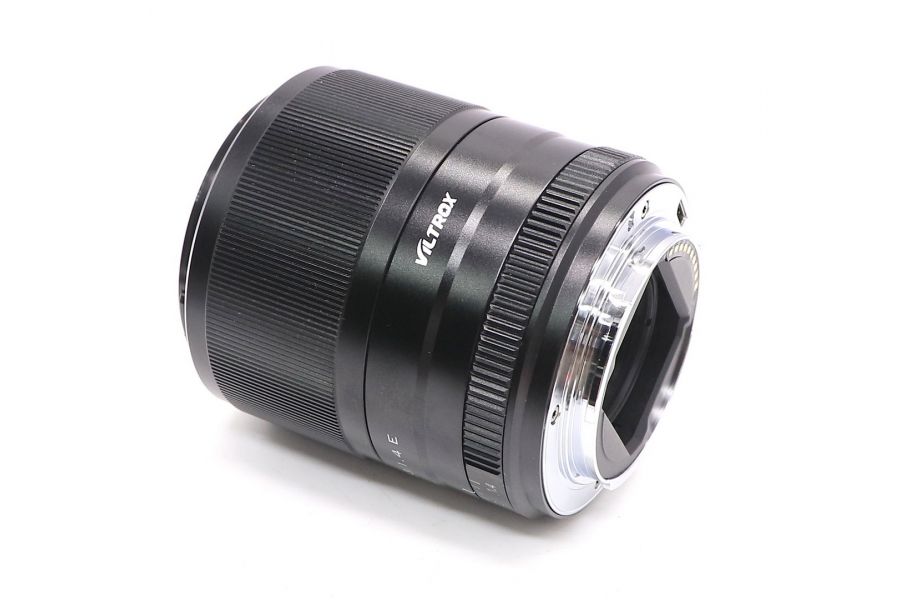 Viltrox AF 33mm f/1.4 STM ED IF