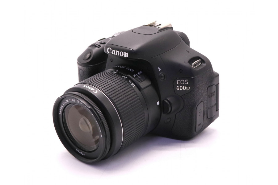 Камера Canon EOS 600D kit (пробег 8175 кадров)