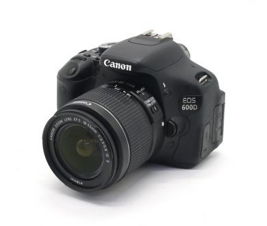 Камера Canon EOS 600D kit (пробег 9230 кадров)