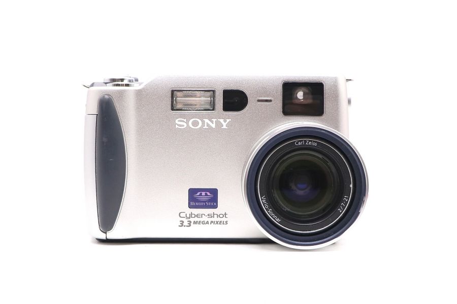 Цифровая фотокамера Sony Cyber-shot DSC-S70