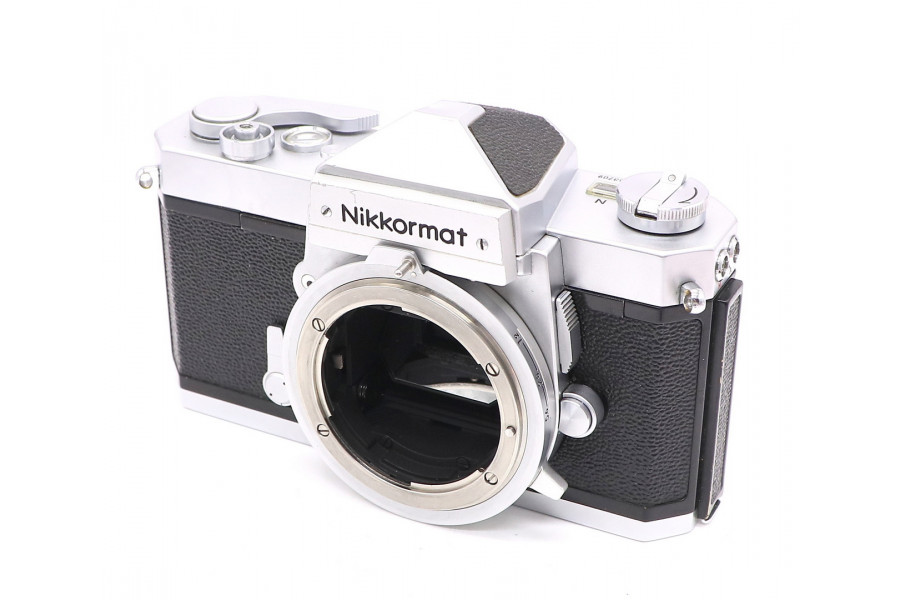 Зеркальная пленочная камера Nikkormat FTN body