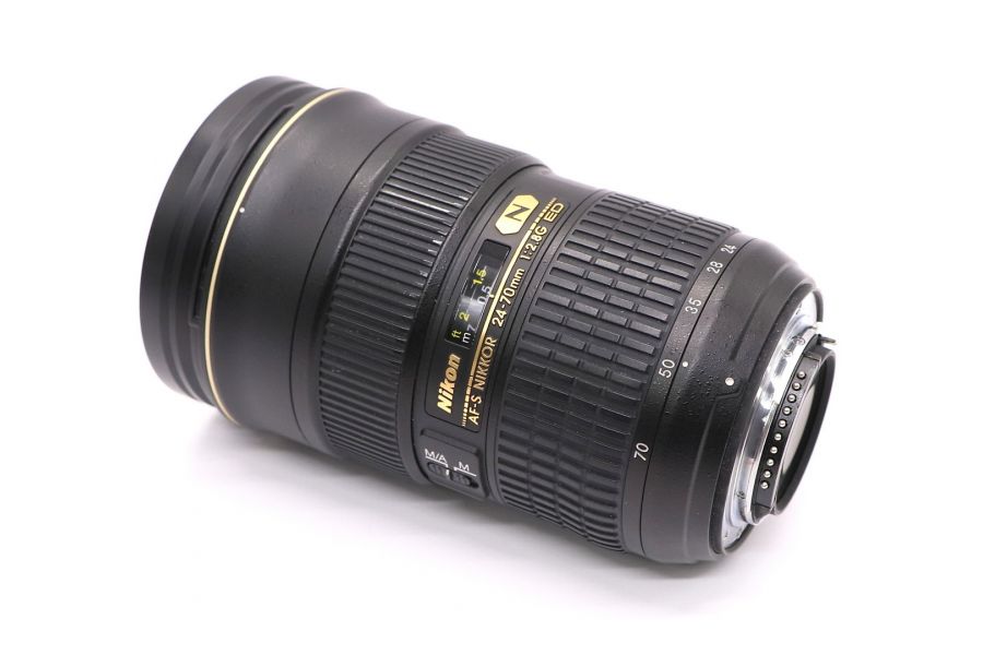 Стандартный Nikon 24-70mm f/2.8G ED AF-S Nikkor