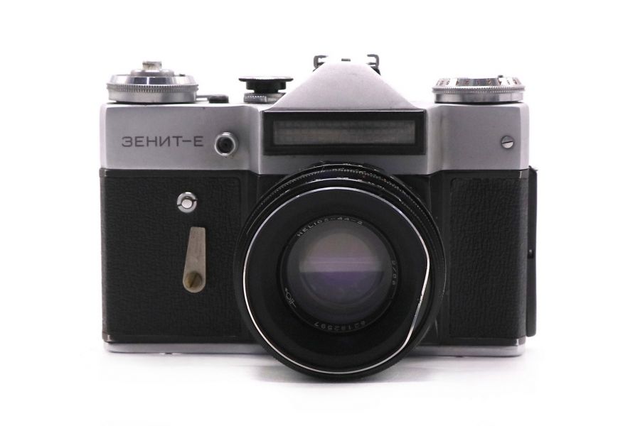 Камера Зенит Е + Гелиос-44-2 kit (СССР, 1981)