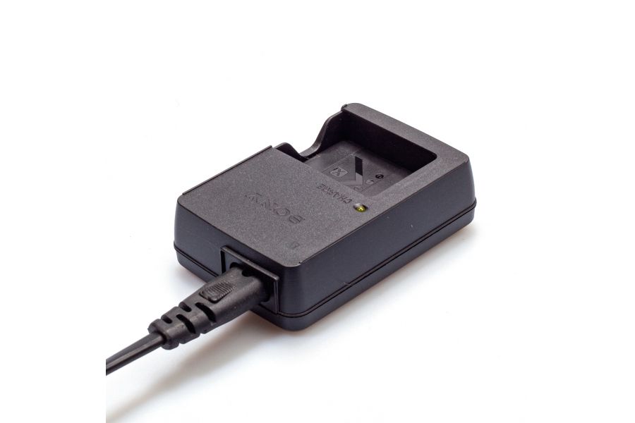Зарядное устройство Sony BC-CSX