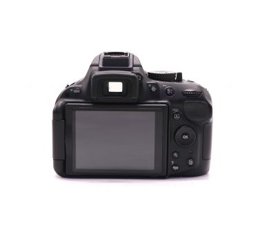 Nikon D5200 body в упаковке (пробег 1330 кадров)