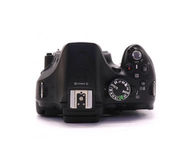 Nikon D5200 body в упаковке (пробег 1330 кадров)