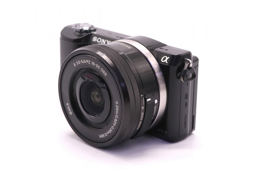 Камера Sony A5000 kit (пробег 1565 кадров)