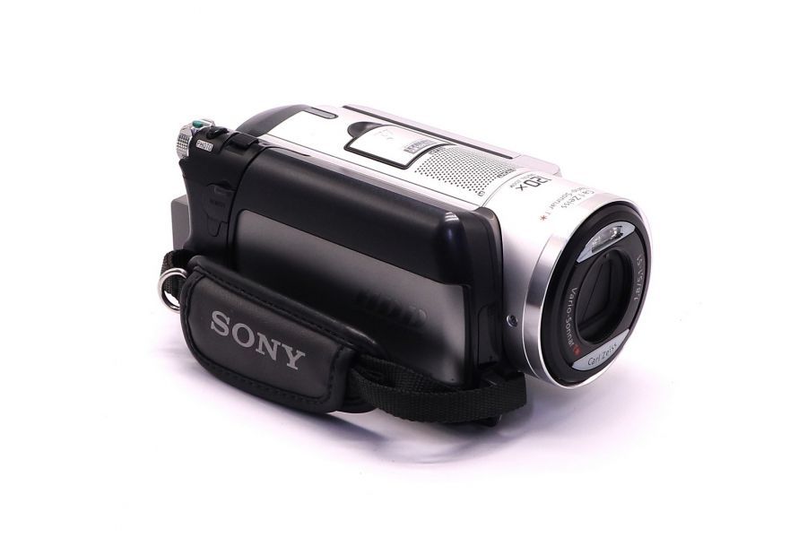 Видеокамера цифровая Sony DCR-SR100E Handycam