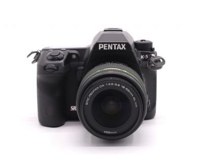 Камера Pentax K-5 kit (пробег 12395 кадров)