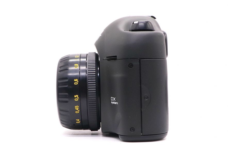 Зеркальный фотоаппарат Зенит 412 LS kit в упаковке