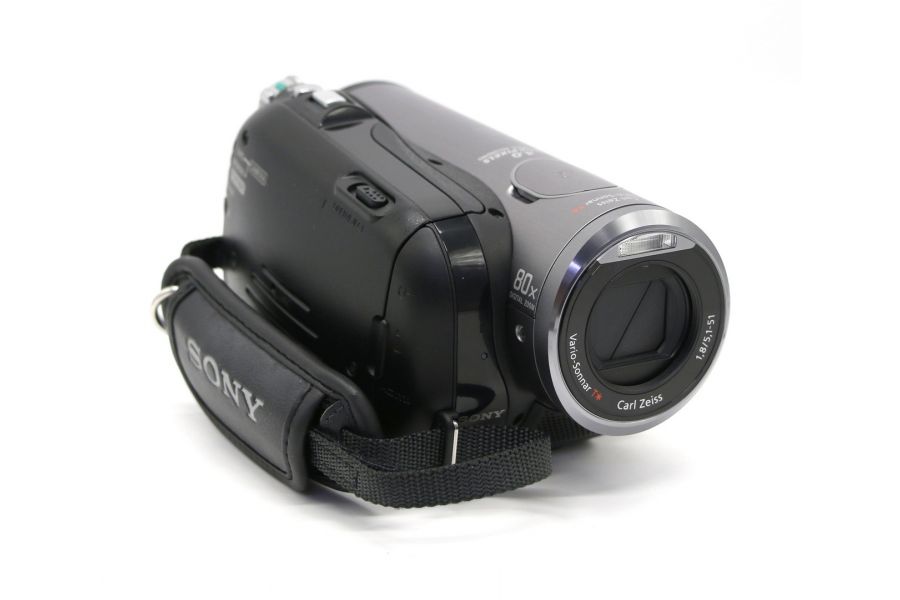Видеокамера Sony HDR-HC3E Handycam в упаковке