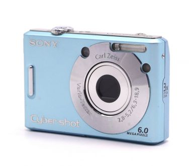 Компактная фотокамера Sony Cyber-shot DSC-W30