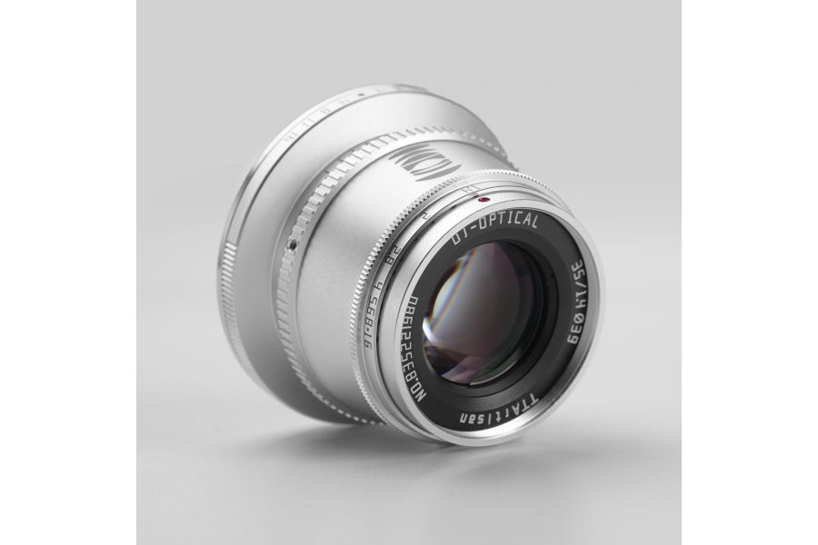 Объектив TTartisan 35mm F1.4 APS-C for Fujifilm Серебро
