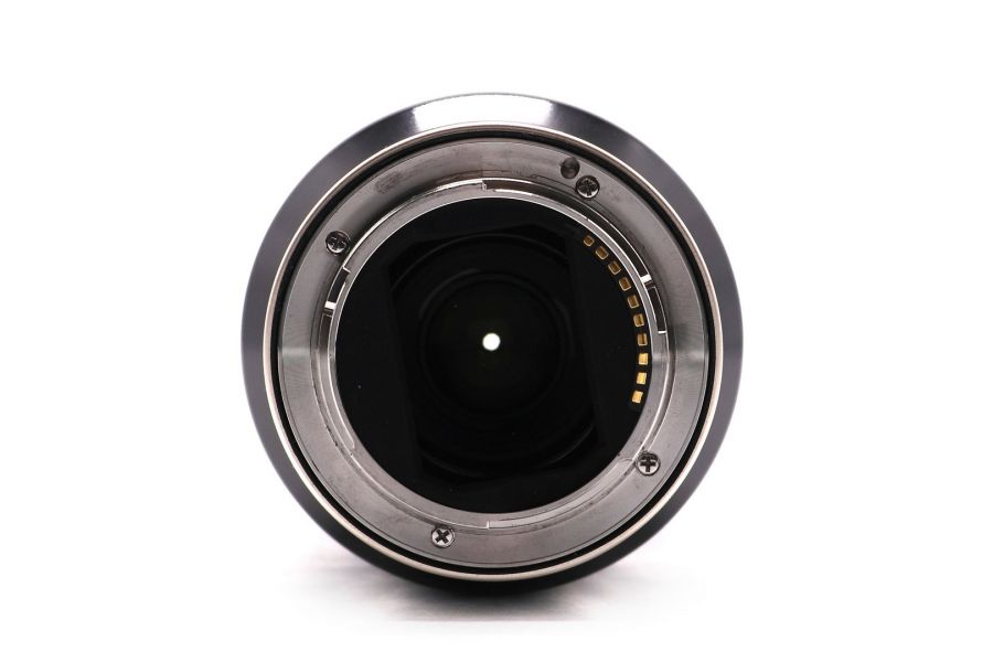 Объектив Tamron 28-75mm f/2.8 Di III RXD Sony E