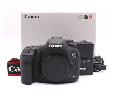 Canon EOS 7D Mark II body в упаковке (пробег 8315 кадров)