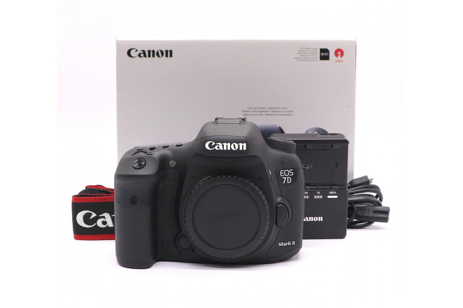 Canon EOS 7D Mark II body в упаковке (пробег 8315 кадров)