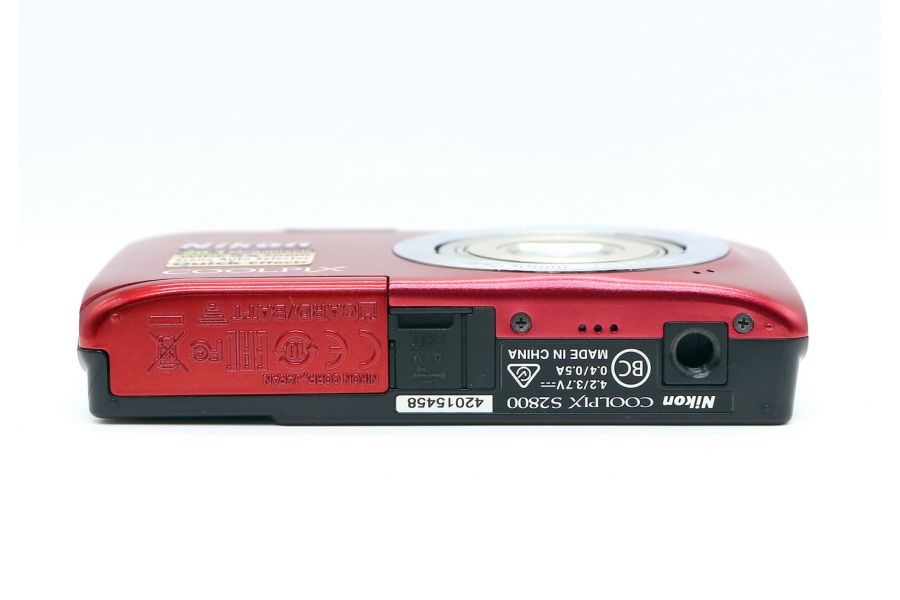 Компактный фотоаппарат Nikon Coolpix S2800