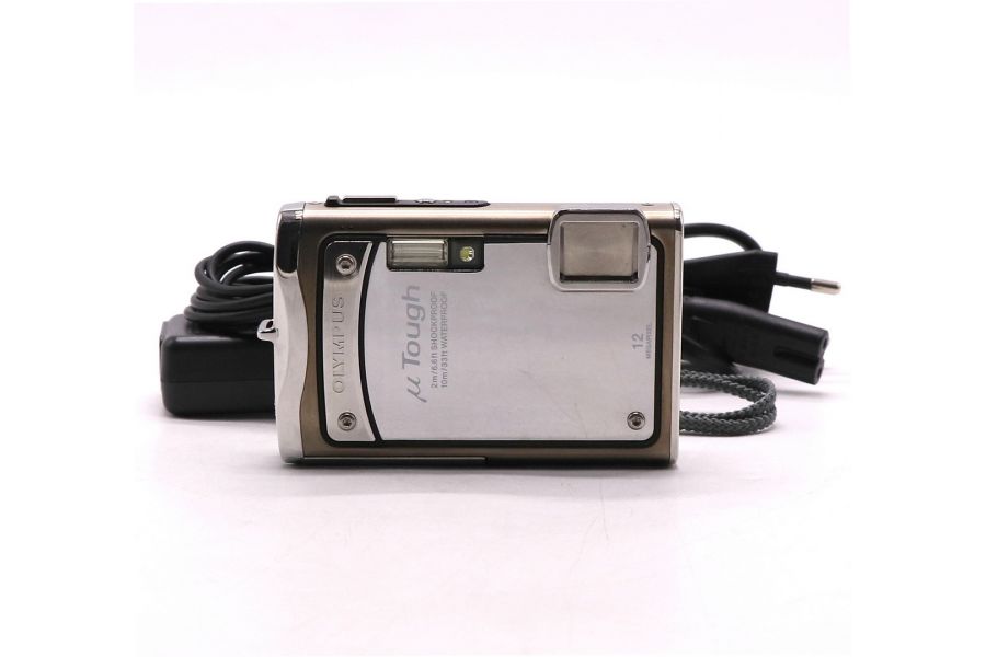 Компактный фотоаппарат Olympus mju Tough-8000