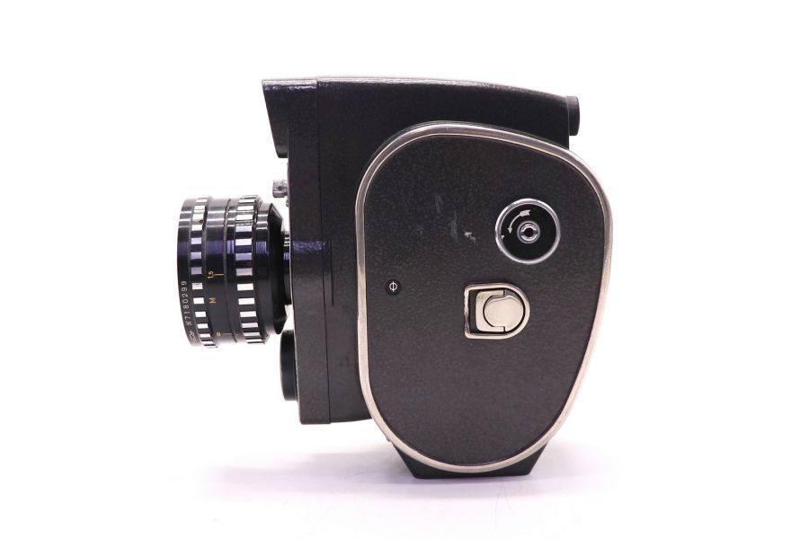 Кинокамера Кварц 2м узкоплёночный аппарат (1971)