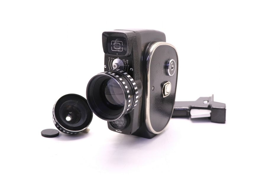 Кинокамера Кварц 2м узкоплёночный аппарат (1971)