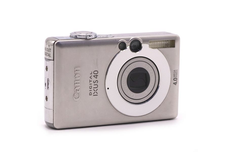 Фотоаппарат Canon Digital IXUS 40 в упаковке