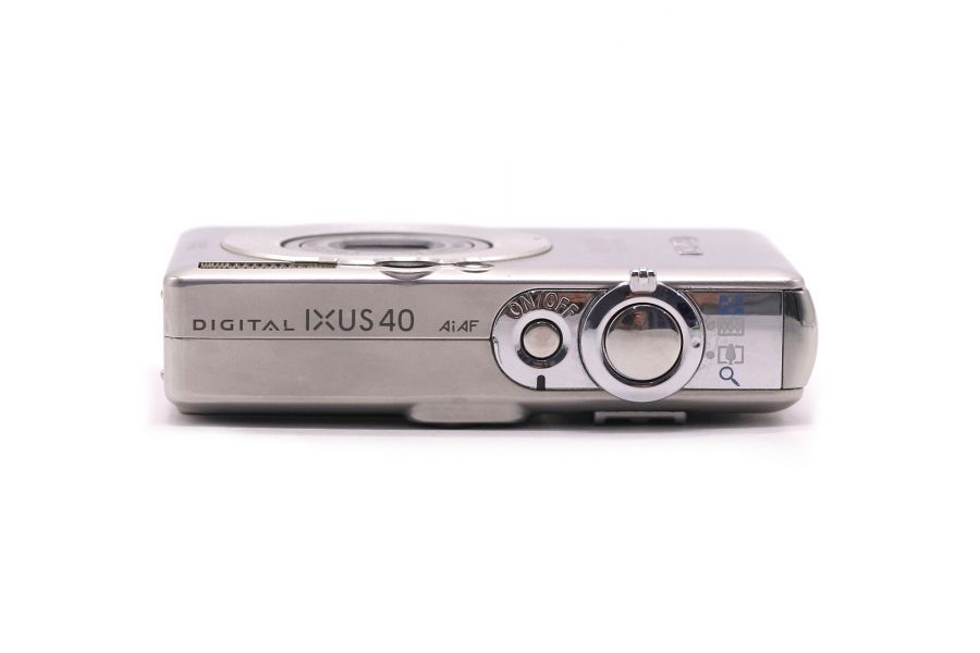 Фотоаппарат Canon Digital IXUS 40 в упаковке