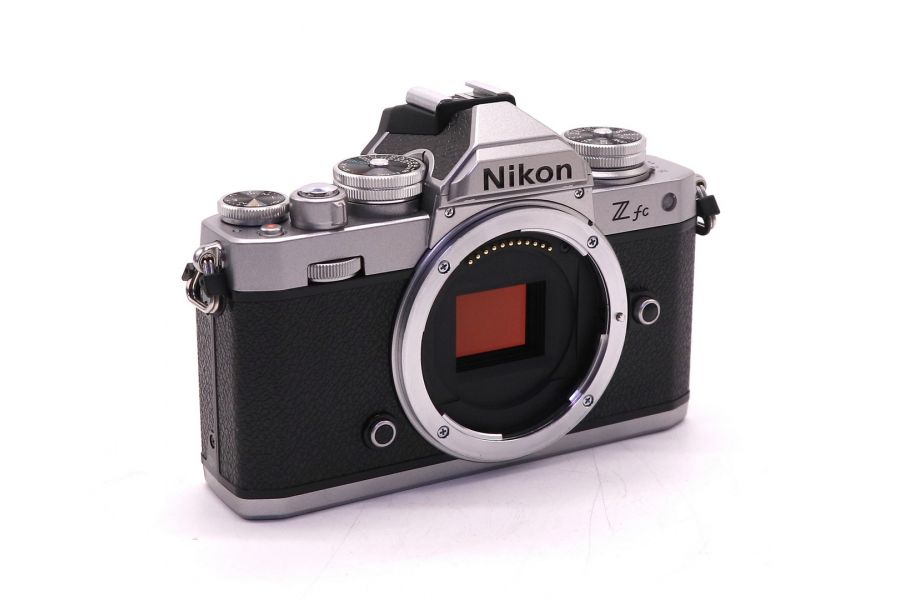 Nikon Z FC body в упаковке (пробег 10500 кадров)