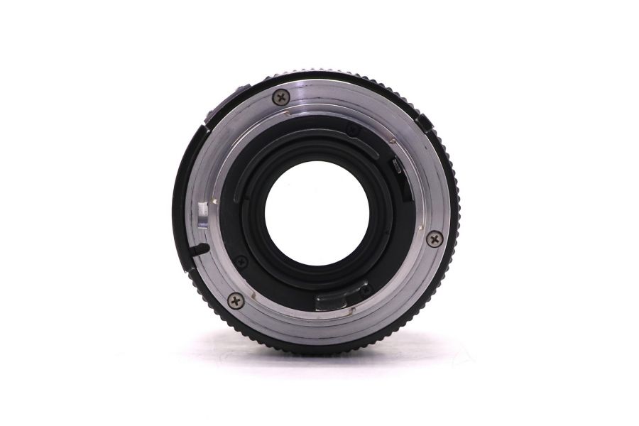 Объектив Nikon 24mm f/2 Nikkor