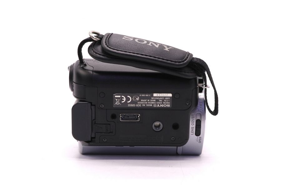 Компактная цифровая видеокамера Sony DCR-SR85