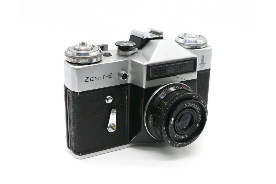 Фотокамера зеркальная Зенит Е kit олимпийский