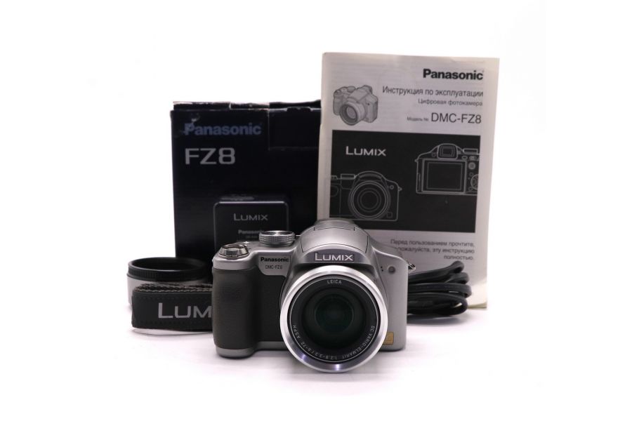 Цифровая камера Panasonic Lumix DMC-FZ8 в упаковке