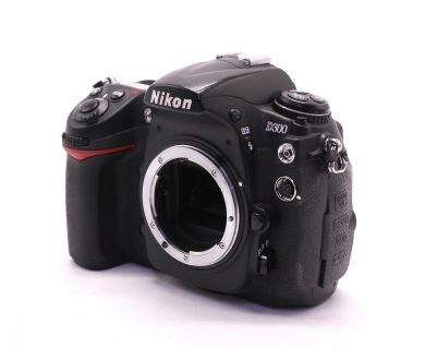 Nikon D300 body цифровой (пробег 42355 кадров)