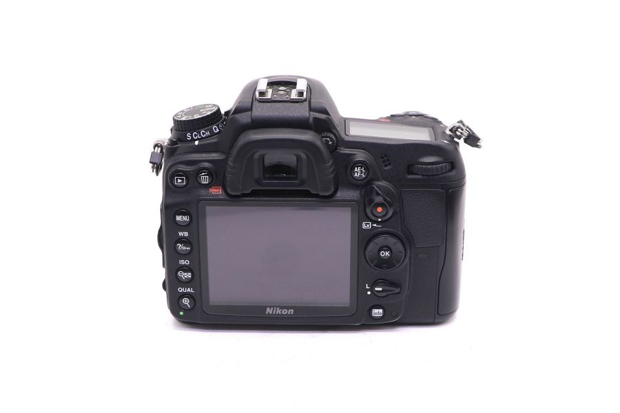 Nikon D7000 body в упаковке (пробег 21405 кадров)