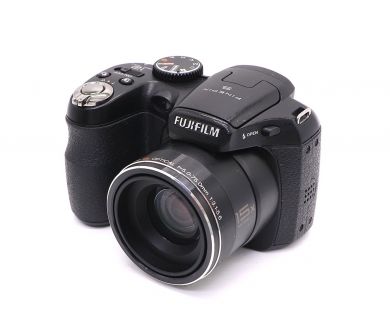 Компактная цифровая камера Fujifilm FinePix S1600
