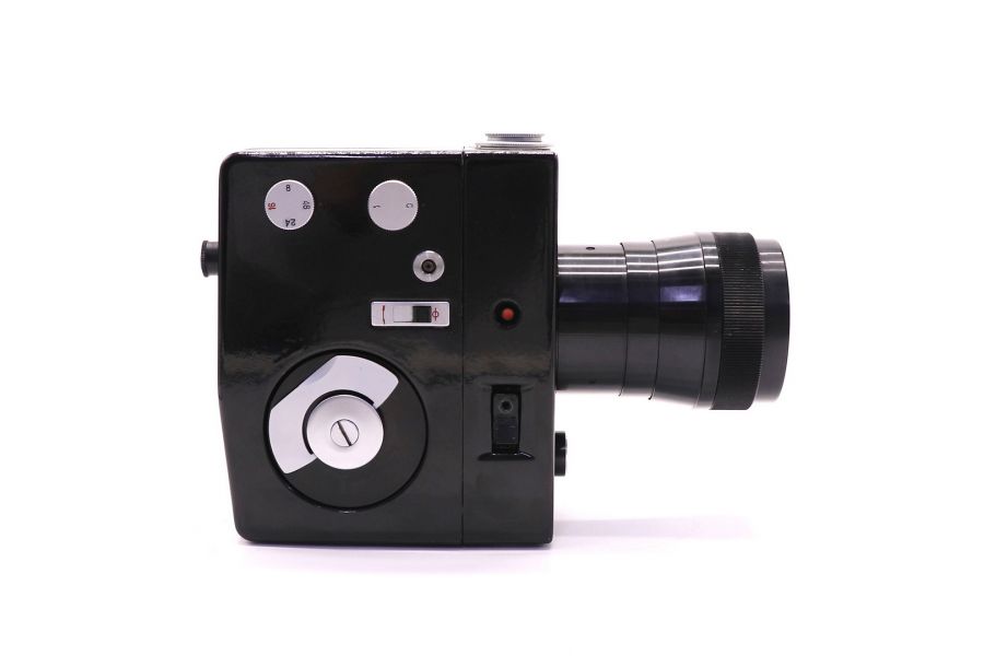 Советская узкоплёночная Кинокамера Ломо Лантан