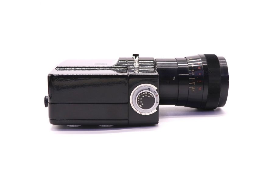 Советская узкоплёночная Кинокамера Ломо Лантан
