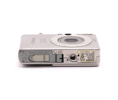 Цифровой фотоаппарат Canon Digital IXUS 40