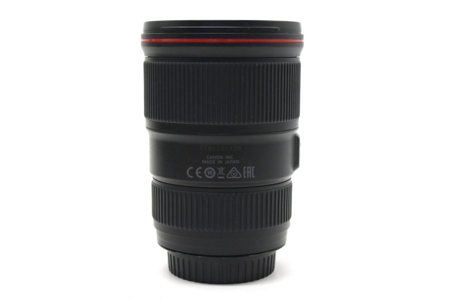 Объектив Canon EF 16-35mm f/4L IS USM в упаковке
