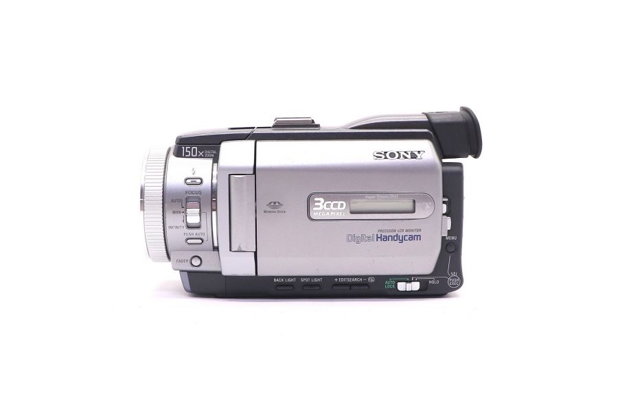 Полупрофессиональная видеокамера Sony DCR-TRV940