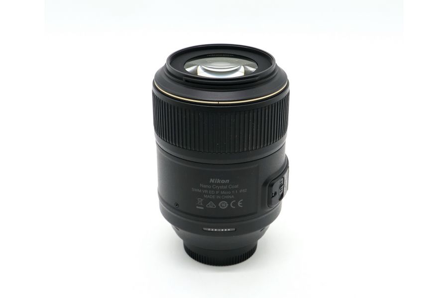 Nikon 105mm f/2,8G AF-S IF-ED VR Micro-Nikkor