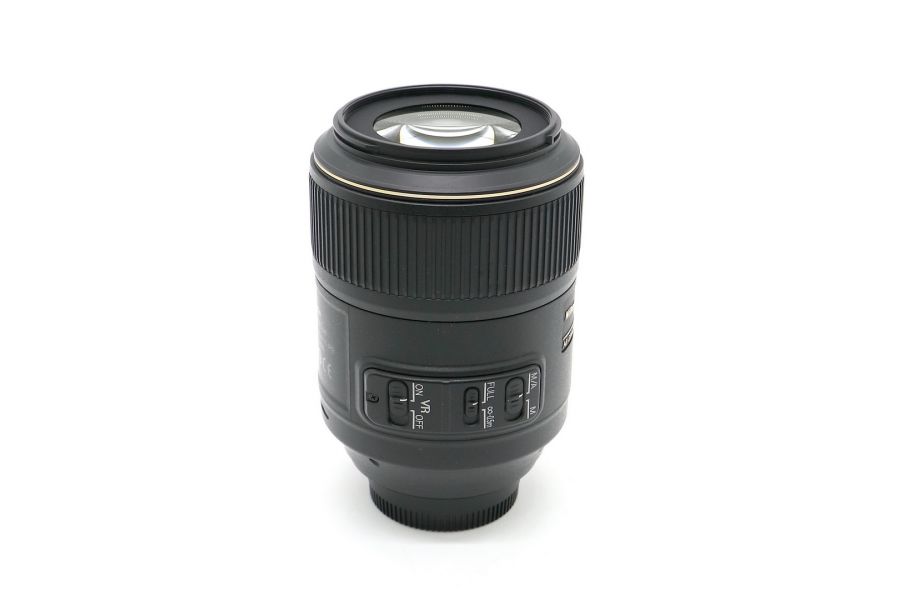 Nikon 105mm f/2,8G AF-S IF-ED VR Micro-Nikkor