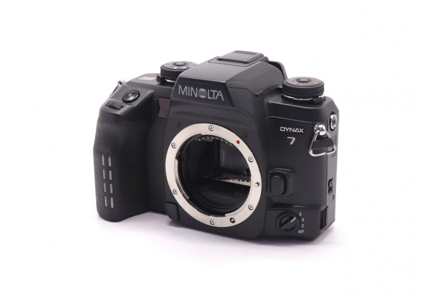 Плёночная зеркальная камера Minolta Dynax 7 body